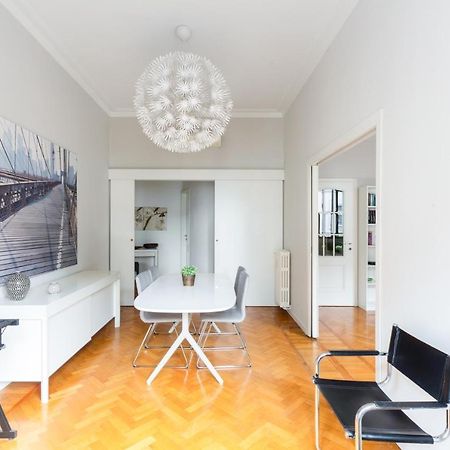 Spacious And Brilliant Apartment In Duomo By Easylife Milan Extérieur photo
