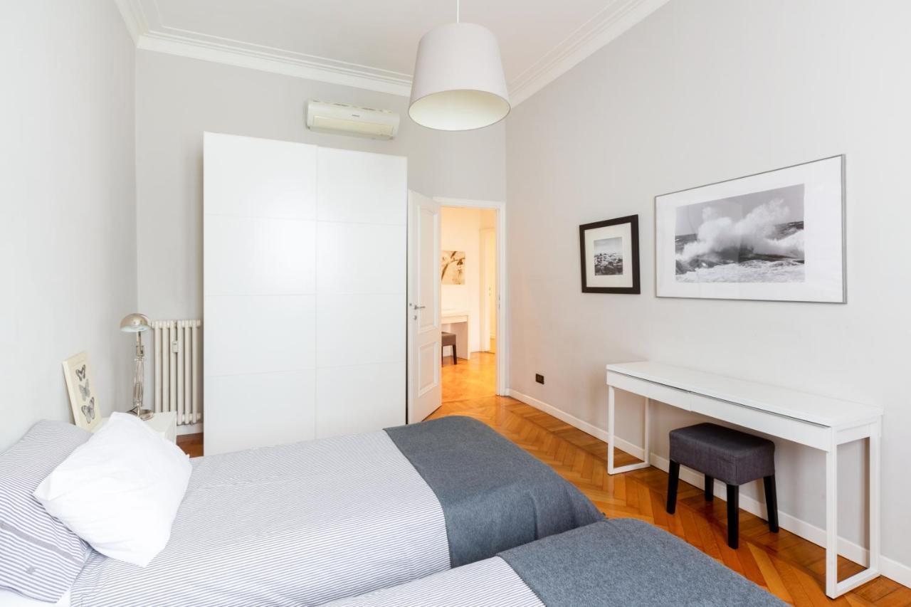 Spacious And Brilliant Apartment In Duomo By Easylife Milan Extérieur photo