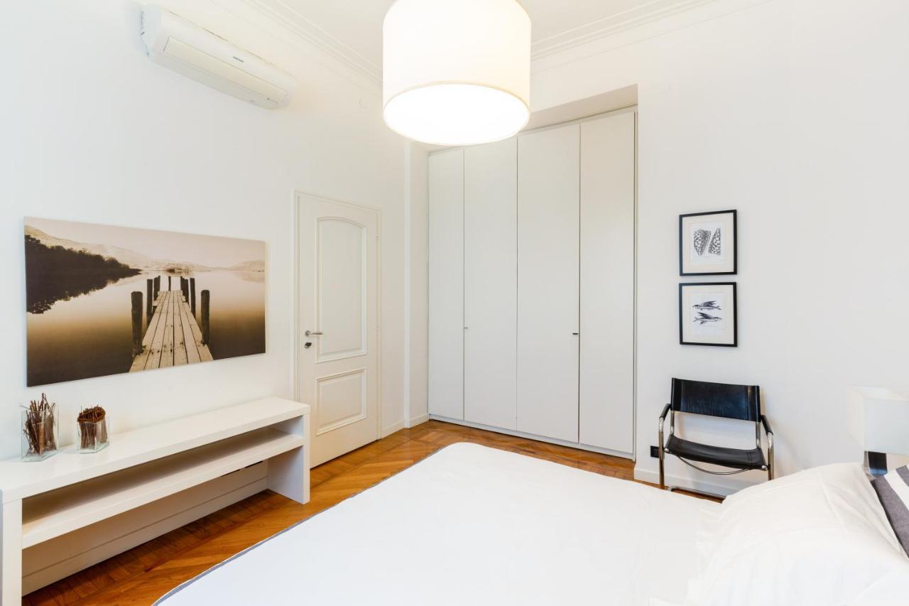 Spacious And Brilliant Apartment In Duomo By Easylife Milan Extérieur photo